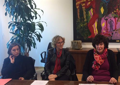 Chiara Cristini (IRES FVG), Gigliola Piccolo (Vicepresidente AnimaImpresa) e Loredana Panariti (Assessore regionale Lavoro, Formazione, Istruzione, Pari Opportunità, Politiche giovanili, Ricerca e Università) alla presentazione del progetto "Rafforzare l'imprenditorialità femminile attraverso la responsabilità sociale d'impresa" - Udine 28/03/2017