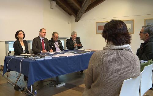 Sara Vito (Assessore regionale Ambiente ed Energia), Davide Iannis (Presidente Consiglio amministrazione CCM), Tommaso Bianchi e Mauro Piani (Consigliere Consiglio amministrazione CCM) alla consegna dell'archivio documentale del professor Claudio Bianchi al Consorzio Culturale del Monfalconese (CCM), a Villa Vicentini Miniussi - Ronchi dei Legionari 18/04/2017