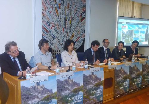 Mariagrazia Santoro (Assessore regionale Infrastrutture e Territorio, presidente Fondazione Dolomiti UNESCO) alla presentazione del portale "Dolomiti UNESCO ... un viaggio nell'Arcipelago fossile" - Roma 19/04/2017