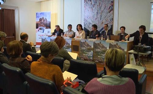 Mariagrazia Santoro (Assessore regionale Infrastrutture e Territorio, presidente Fondazione Dolomiti UNESCO) alla presentazione del portale "Dolomiti UNESCO ... un viaggio nell'Arcipelago fossile" - Roma 19/04/2017