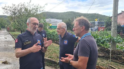 L’assessore regionale alle Protezione civile Riccardo Riccardi, durante il sopralluogo effettuato questo pomeriggio nelle zone colpite dal maltempo delle scorse ore e in particolare nei Comuni di Muggia e San Dorligo della Valle-Dolina.