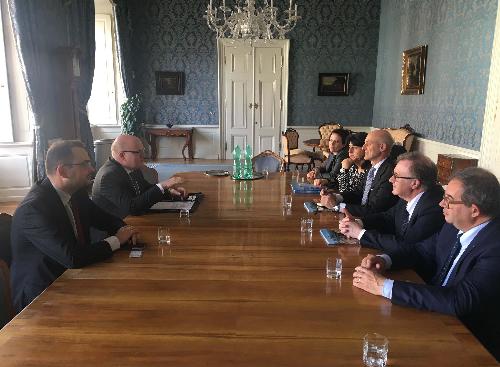 Mariagrazia Santoro (Assessore regionale Infrastrutture e Territorio, presidente Fondazione Dolomiti UNESCO) incontra Daniel Herman (Ministro Cultura Repubblica Ceca) - Praga 03/05/2017