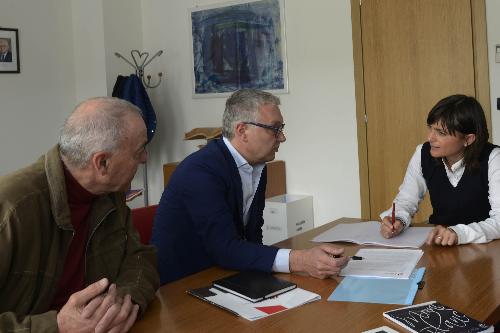Debora Serracchiani (Presidente Regione Friuli Venezia Giulia) con il presidente e il direttore del Carnia Industrial Park, Mario Gollino e Danilo Farinelli - Tolmezzo 08/05/2017