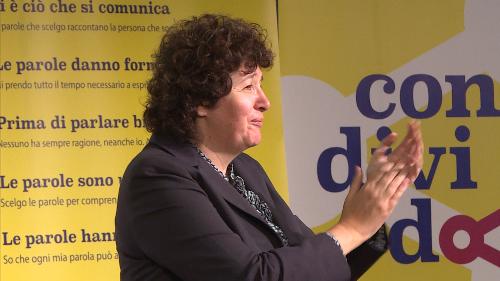 Loredana Panariti (Assessore regionale Lavoro, Formazione, Istruzione, Pari Opportunità, Politiche giovanili, Ricerca e Università) all'evento "Condivido", progetto educativo promosso da "Parole O_Stili" - Trieste 15/05/2017