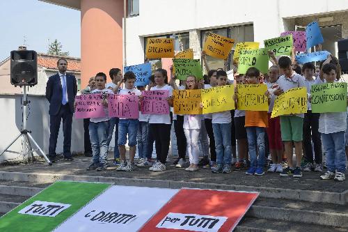 Cristiano Shaurli (Assessore regionale Risorse agricole e forestali) alla celebrazione della Festa della Repubblica - Staranzano 02/06/2017