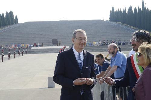 Sergio Bolzonello (Vicepresidente Regione FVG e assessore Attività produttive, Turismo e Cooperazione), Antonio Calligaris (Sindaco Fogliano Redipuglia) e Annapaola Porzio (Prefetto Trieste) alla celebrazione della Festa della Repubblica - Redipuglia 02/06/2017