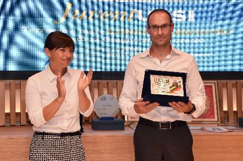 Debora Serracchiani (Presidente Regione Friuli Venezia Giulia) e Giorgio Di Centa (Campione olimpico sci di fondo) al premio "JuventUSSI" - Lignano Sabbiadoro 12/06/2017