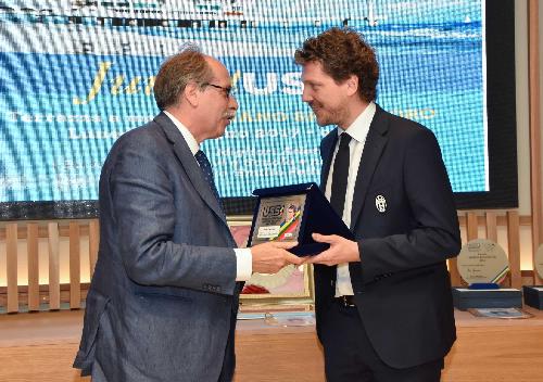 Gianni Torrenti (Assessore regionale Cultura, Sport e Solidarietà) e Maurizio Lombardo (Segretario generale Juventus) al premio "JuventUSSI" - Lignano Sabbiadoro 12/06/2017