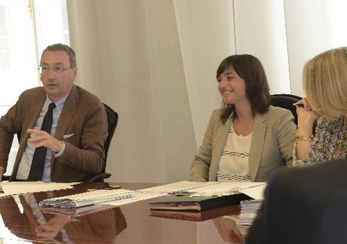 Sergio Bolzonello (Vicepresidente Regione FVG e assessore Attività produttive, Turismo e Cooperazione) e Debora Serracchiani (Presidente Regione Friuli Venezia Giulia) durante la riunione della Giunta regionale - Trieste 16/06/2017