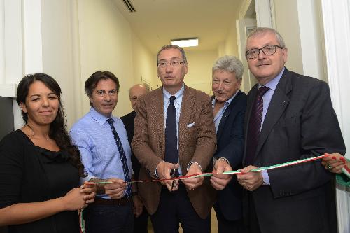 Maurizio Bucci (Assessore Sviluppo economico Comune Trieste), Sergio Bolzonello (Vicepresidente Regione FVG e assessore Attività produttive, Turismo e Cooperazione) e Graziano Tilatti (Presidente CATA Artigianato FVG) all'inaugurazione della sede del CATA Artigianato FVG in via Valdirivo 42 - Trieste 16/06/2017