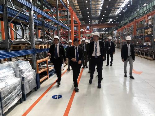 Carlo Calenda (Ministro Sviluppo economico) e Sergio Bolzonello (Vicepresidente Regione FVG e assessore Attività produttive, Turismo e Cooperazione) visitano la Wartsila - Trieste 12/07/2017