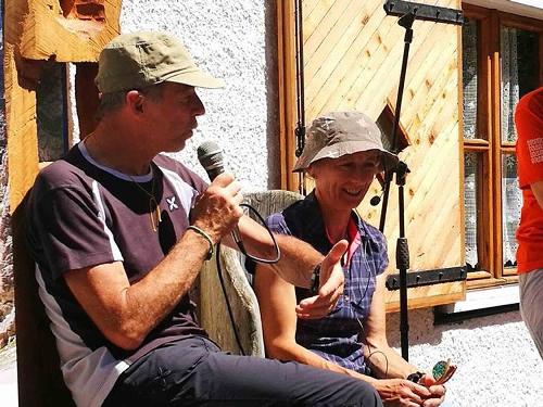 Romano Benet e Nives Meroi all'incontro "Dalle Dolomiti all'Annapurna" al Rifugio Pordenone - Cimolais 16/07/2017