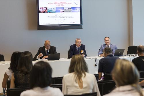 Marco Tullio Petrangelo (Direttore generale PromoTurismo FVG), Sergio Bolzonello (Vicepresidente Regione FVG e assessore Attività produttive, Turismo e Cooperazione) e Bruno Bertero (Direttore Marketing PromoTurismo FVG) alla presentazione dei dati sul turismo in FVG nel primo semestre 2017 - Udine 27/07/2017 (Foto Fabrice Gallina)