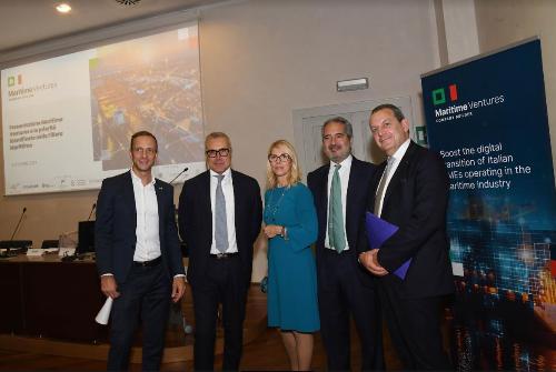 Da sinistra il governatore del Friuli Venezia Giulia Massimiliano Fedriga e l'assessore alle Attività produttive Sergio Emidio Bini alla presentazione del progetto Maritime Ventures.