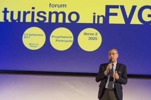 Sergio Bolzonello (Vicepresidente Regione FVG e assessore Attività produttive, Turismo e Cooperazione) al "Forum Turismo in FVG" - Trieste 05/09/2017 (Foto Fabrice Gallina)