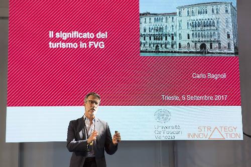 Carlo Bagnoli (Docente Università Ca' Foscari Venezia) al "Forum Turismo in FVG" - Trieste 05/09/2017 (Foto Fabrice Gallina)