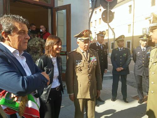 Francesco Martines (Sindaco Palmanova), Debora Serracchiani (Presidente Regione Friuli Venezia Giulia) e Bruno Stano (Comandante Forze operative Nord) in occasione del convegno "L'Esercito Italiano dopo Caporetto: a cento anni dalla carica di Pozzuolo" - Palmanova 30/09/2017