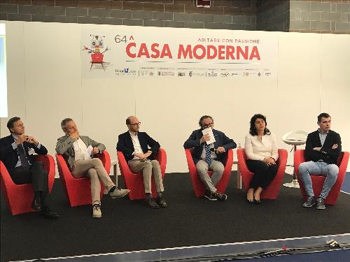 Mariagrazia Santoro (Assessore regionale Infrastrutture e Territorio) al convegno  "Il futuro è adesso: nuovi scenari dell'edilizia" nell'ambito della fiera della Casa Moderna - Udine 07/10/2017
