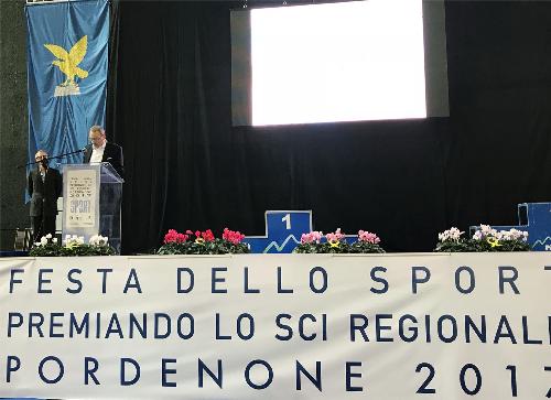 Sergio Bolzonello (Vicepresidente Regione FVG e assessore Attività produttive, Turismo e Cooperazione) interviene alla festa regionale dello sci - Pordenone 15/10/2017