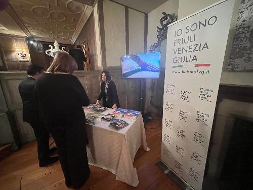 Gli stand di PromoturismoFVG a Villa Firenze.