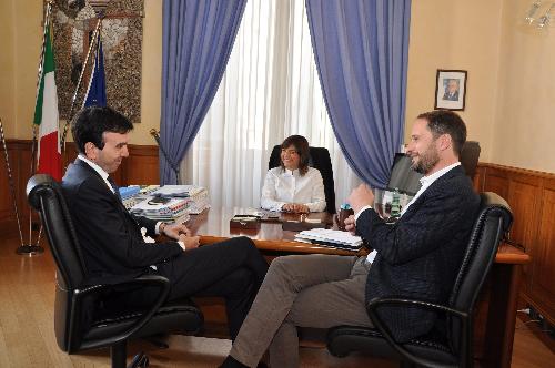 Debora Serracchiani (Presidente Regione Friuli Venezia Giulia) e Cristiano Shaurli (Assessore regionale Risorse agricole e forestali) incontrano Maurizio Martina (Ministro Politiche agricole alimentari e forestali) - Roma 09/11/2017