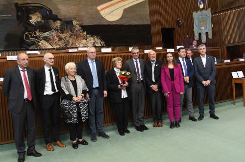 L'assessore Roberti insieme ai rappresentanti delle associazioni dei corregionali all'estero.