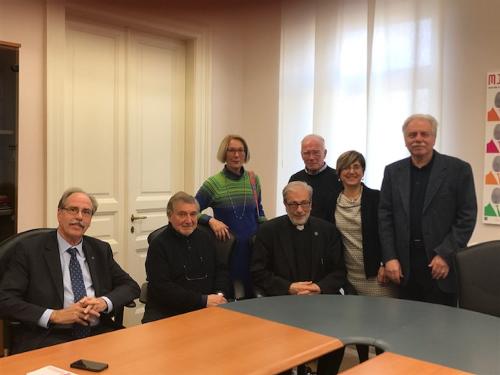 Gianni Torrenti (Assessore regionale Cultura, Sport e Solidarietà) durante l'incontro con i rappresentanti della comunità armena - Trieste 20/11/2017