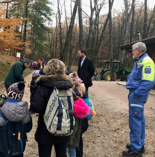 Cristiano Shaurli (Assessore regionale Risorse agricole e forestali) alla Festa dell'Albero organizzata dal Corpo Forestale Regionale (CFR) - Bosco Romagno 21/11/2017