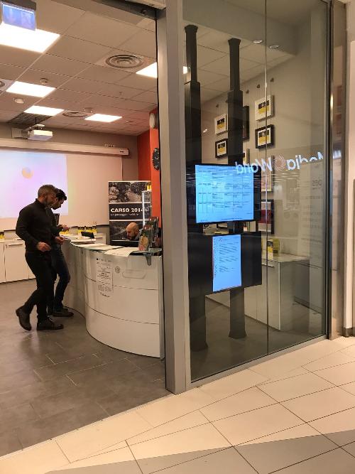 Corner Job "Il lavoro al centro" allestito presso il centro commerciale Tiare Shopping - Villesse 22/11/2017