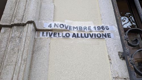 Il livello raggiunto dall'acqua.