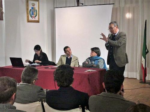 Sergio Bolzonello (Vicepresidente Regione FVG e assessore Attività produttive, Turismo e Cooperazione) al convegno sul Distretto pordenonese del Mobile - Villa Varda di Brugnera 06/12/2017