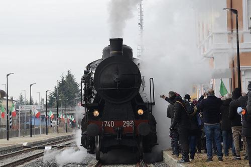 Treno storico inaugura la tratta Sacile-Maniago della linea "Pedemontana" Gemona-Sacile - 10/12/2017