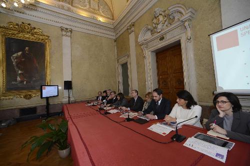 Debora Serracchiani (Presidente Regione Friuli Venezia Giulia) e assessori regionali nel corso della conferenza stampa di fine anno - Trieste 22/12/2017