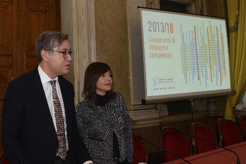 Debora Serracchiani (Presidente Regione Friuli Venezia Giulia) e assessori regionali nel corso della conferenza stampa di fine anno - Trieste 22/12/2017