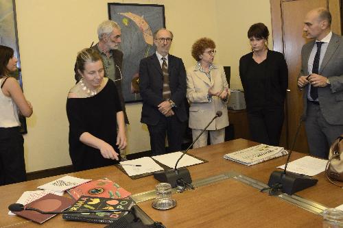 Riccardo Riccardi (Assessore regionale Salute), Tiziana Gibelli (Assessore regionale Cultura), Alessia Rosolen (Assessore regionale Istruzione) alla presentazione dell'accordo di promozione della lettura LeggiAMO 0-18 - Trieste 07/06/2018