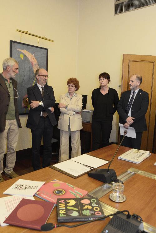 Riccardo Riccardi (Assessore regionale Salute), Tiziana Gibelli (Assessore regionale Cultura), Alessia Rosolen (Assessore regionale Istruzione) alla presentazione dell'accordo di promozione della lettura LeggiAMO 0-18 - Trieste 07/06/2018