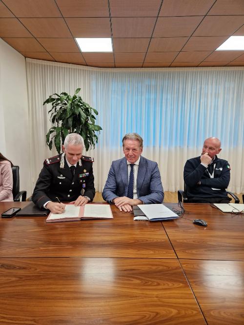 L'assessore regionale Fabio Scoccimarro, al centro