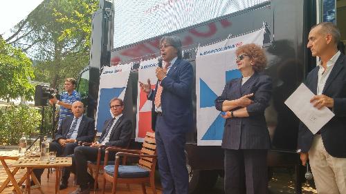 Gli assessori Bini e Gibelli alla presentazione della 50. edizione della Barcolana