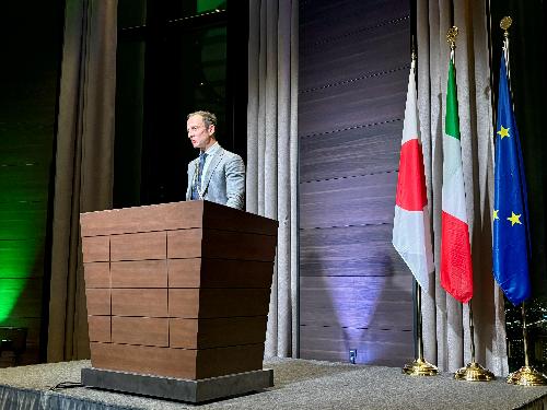 L'intervento del governatore del Friuli Venezia Giulia Massimiliano Fedriga nel corso dell'evento organizzato dal Consolato generale d'Italia a Osaka