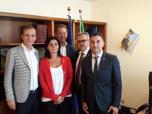 Il governatore Fvg Massimiliano Fedriga con il sottosegretario Vannia Gava, l'assessore Ambiente Fvg Fabio Scoccimarro, il consigliere regionale Fvg Ivo Moras e il sindaco di Brugnera Renzo Dolfi
