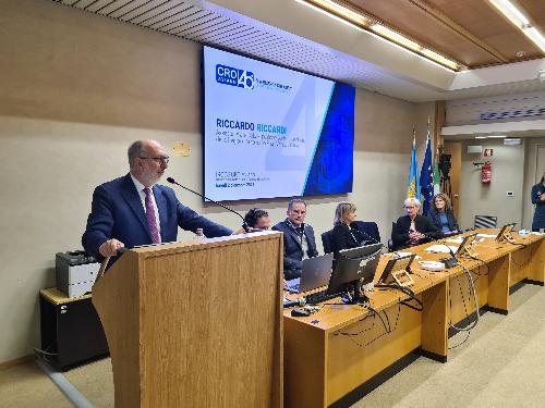 L'assessore Riccardo Riccardi durante il suo intervento al Cro di Aviano in occasione della giornata di celebrazione per i 40 anni di fondazione dell'istituto