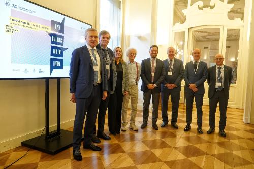 L'assessore alle Attività produttive e Turismo del Friuli Venezia Giulia, Sergio Emidio Bini, a Milano, nel palazzo Giureconsulti, all’anteprima della terza edizione di Open Dialogues for the Future, evento atteso i prossimi 6 e 7 marzo a Udine.
