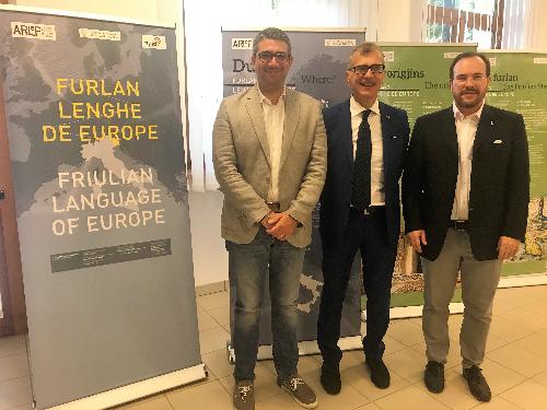 Te foto: l'assessôr regjonâl Pierpaolo Roberti, cul president dal Consei regjonâl Piero Mauro Zanin e il diretôr de Arlef Willian Cisilino