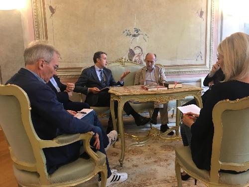 Il vicegovernatore e assessore alla Salute Riccardo Riccardi con il sindaco di Cividale Stefano Balloch