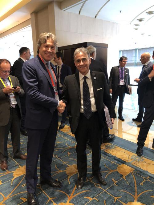 L'assessore FVG alle Attività produttive, Sergio Emidio Bini, con l'ambasciatore italiano Francesco Sequi a Chengdu, in Cina, in occasione della Western China International Fair (Wcif)