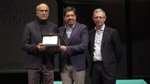 L'assessore Zannier alla cerimonia di consegna del Gran premio Noè 2024 a Gradisca d'Isonzo