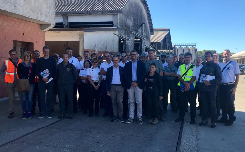 L'assessore regionale agli Enti locali e sicurezza, Pierpaolo Roberti, e l'assessore con delega alle Risorse agricole, Stefano Zannier, al corso di formazione sui rifiuti agricoli organizzato dalla Scuola di formazione della polizia locale ed ospitato dalla Società agricola Bennati di San Canzian d'Isonzo.