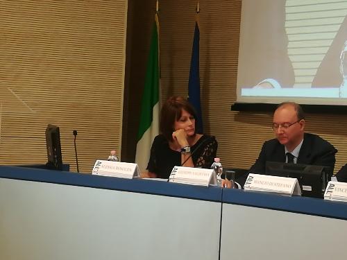 L'assessore regionale Alessia Rosolen in occasione della presentazione di Esof 2020 alle ambasciate nella sede del Ministero Affari Esteri e Cooperazione Internazionale a Roma.