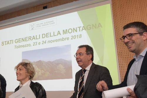 L'avvio degli Stati Generali della Montagna FVG con, da sx, gli assessori FVG a Finanze e Patrimonio, Barbara Zilli, Infrastrutture e Territorio, Graziano Pizzimenti, ed Autonomie locali e Sicurezza, Pierpaolo Roberti