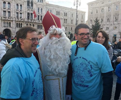 L'assessore regionale alle Autonomie locali e sicurezza, Pierpaolo Roberti, assieme al vicesindaco di Trieste, Paolo Polidori, in occasione della manifestazione San Nicolò si mette in moto 2018.